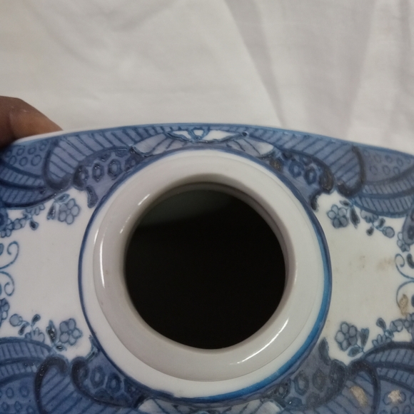 Vintage  Oriental Accents Porcelain Handpainted Decanter  Tea Caddy 8.25"×6 - Picture 2 of 8